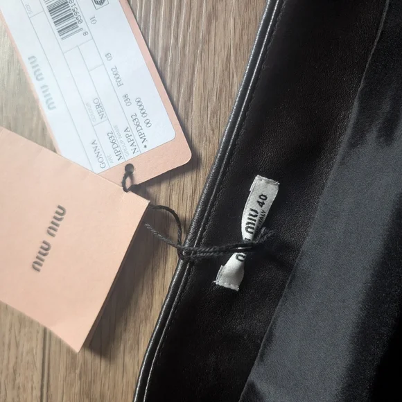 NWT Miu Miu | Black Nappa Leather Scallop Mini Skirt IT40 US4 (MPD632) - Picture 8 of 13